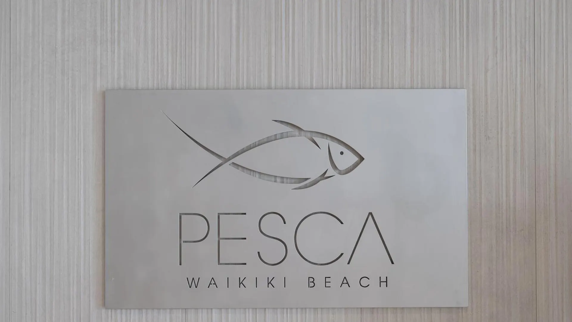 Upscale 2Br & 2Ba Ocean View In Waikiki With Parking! Apartman Honolulu