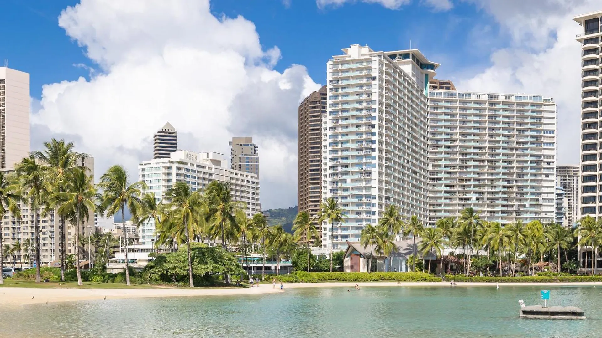 Upscale 2Br & 2Ba Ocean View In Waikiki With Parking! Apartman Honolulu