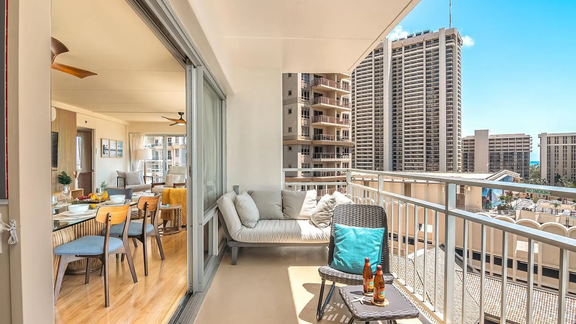 Upscale 2Br & 2Ba Ocean View In Waikiki With Parking! Apartman Honolulu