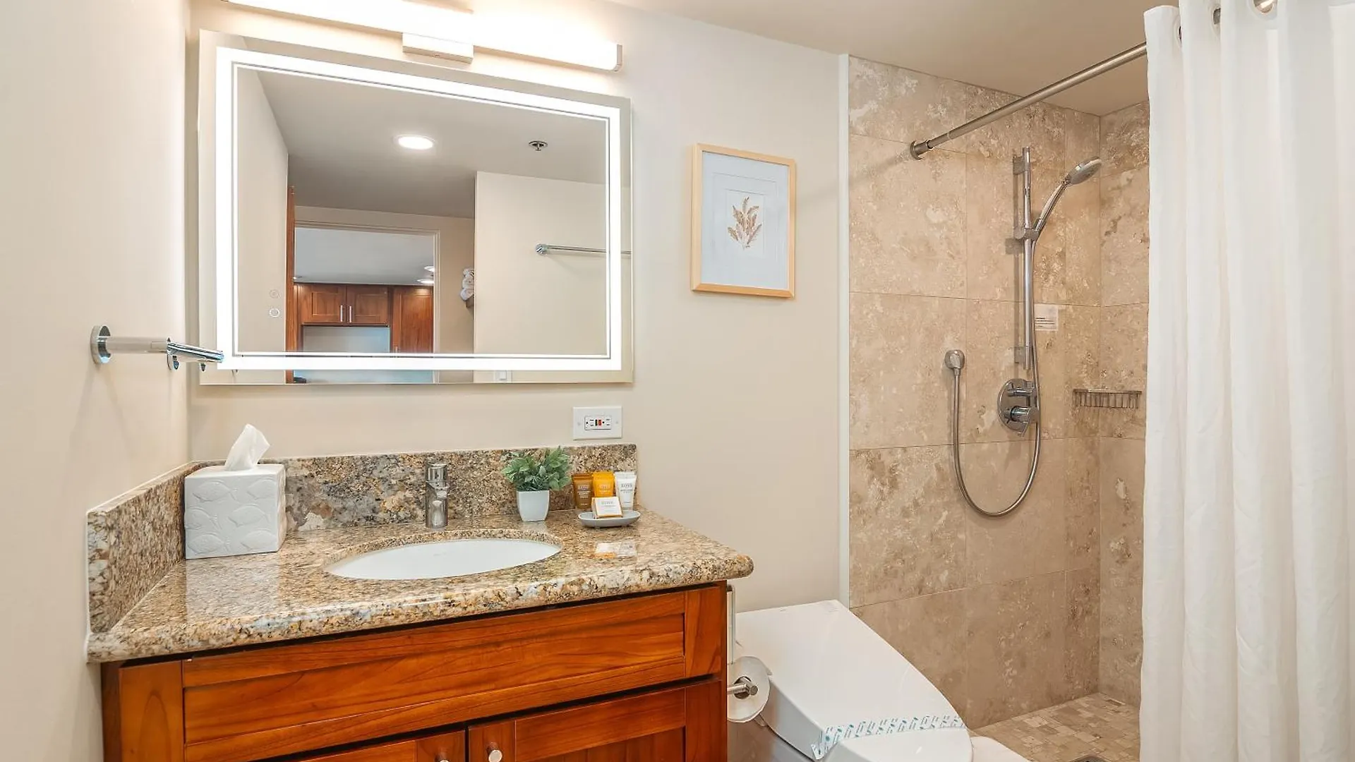 Upscale 2Br & 2Ba Ocean View In Waikiki With Parking! Apartman Honolulu