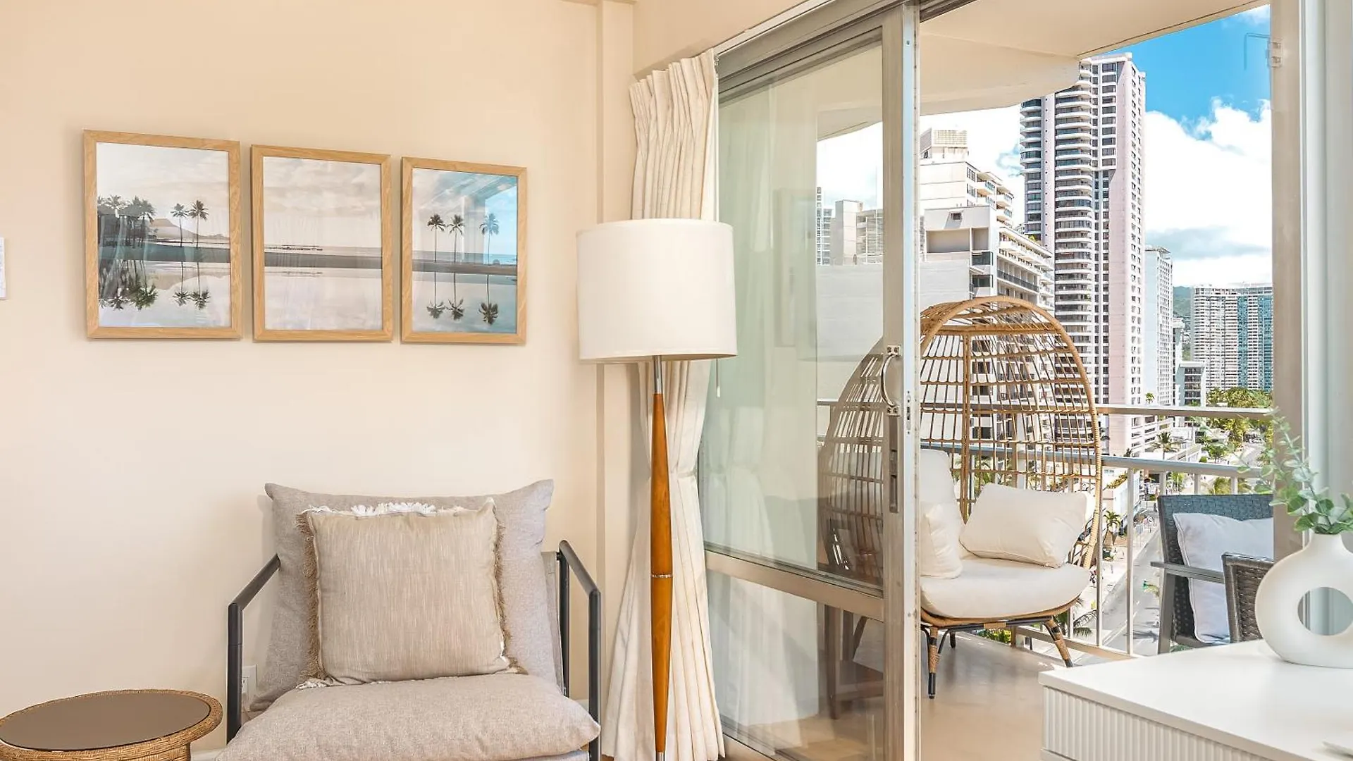 Upscale 2Br & 2Ba Ocean View In Waikiki With Parking! Apartman Honolulu