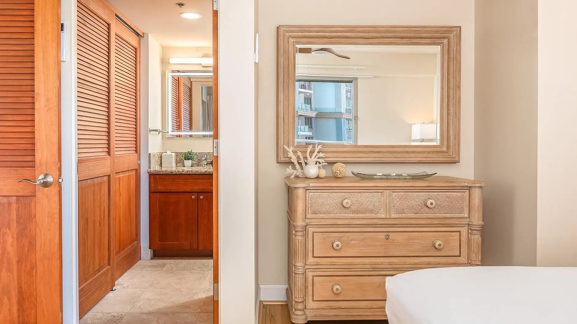 Upscale 2Br & 2Ba Ocean View In Waikiki With Parking! Apartman Honolulu Amerikai Egyesült Államok